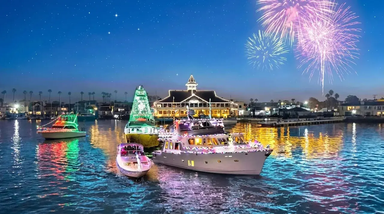 Newport Beach Boat Parade, Free Family Event in Orange County, California
