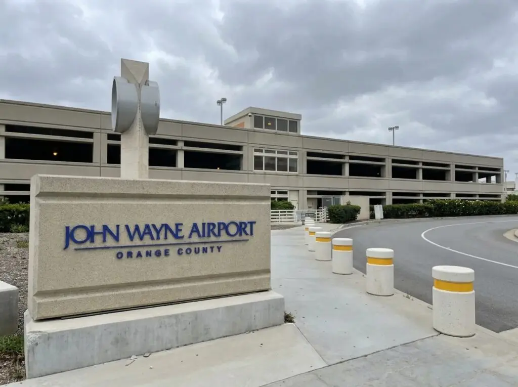 Entrance to John Wayne Airport (SNA)