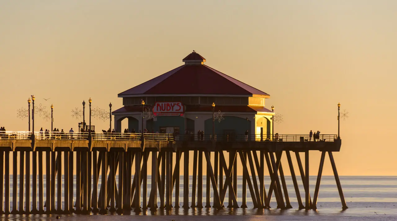 Huntington Beach Pier extending over the Pacific in Surf City, a classic free walk among free things to do in OC